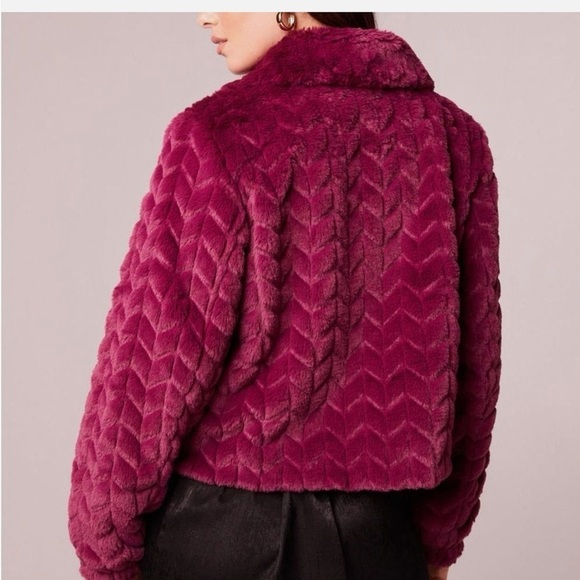 Band Of The Free Val Faux Fur Chevron collard Rhubarb red Jacket coat Small - Picture 2 of 11